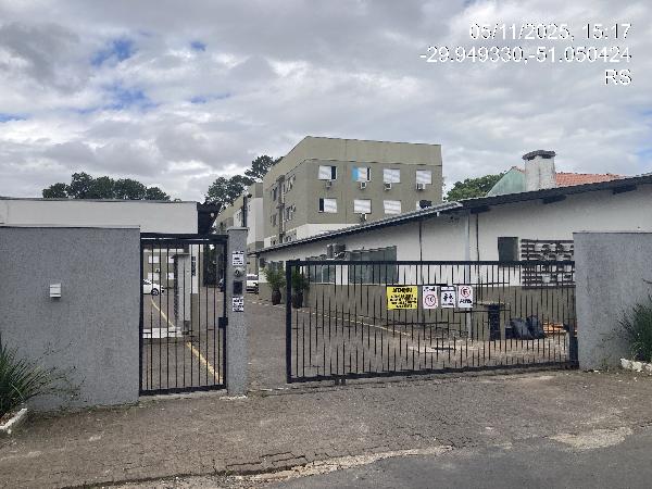 Vende-se em Gravatai-RS  apto, 55.32 de área total, 48.43 de área privativa,  2_qto(s), WC, 1_sala(s), cozinha.