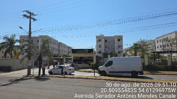 Vende-se em Campo Grande-MS  apto, 61.11 de área total, 40.87 de área privativa,  2_qto(s), WC, 1_sala(s), cozinha, 1_vaga(s) de garagem.