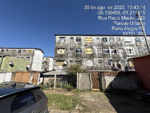 Vende-se em Porto Alegre-RS  apto, 46.19 de área total, 36.42 de área privativa,  2_qto(s), WC, 1_sala(s), cozinha.