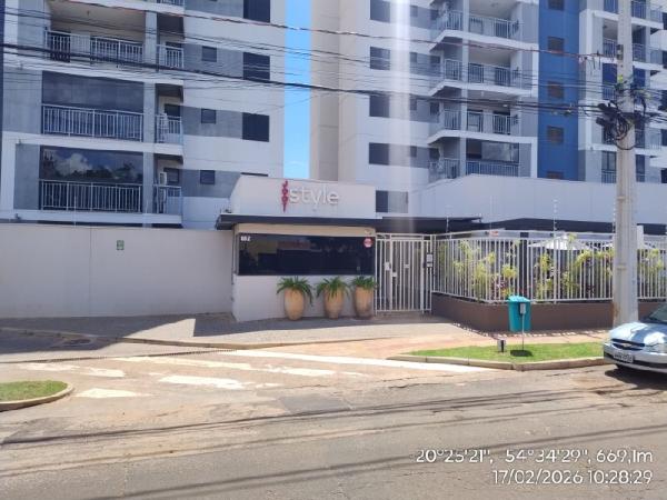Vende-se em Campo Grande-MS  apto, 81.86 de área total, 65.18 de área privativa,  2_qto(s), varanda, a.serv, WC, 2_sala(s), cozinha, 1_vaga(s) de garagem.