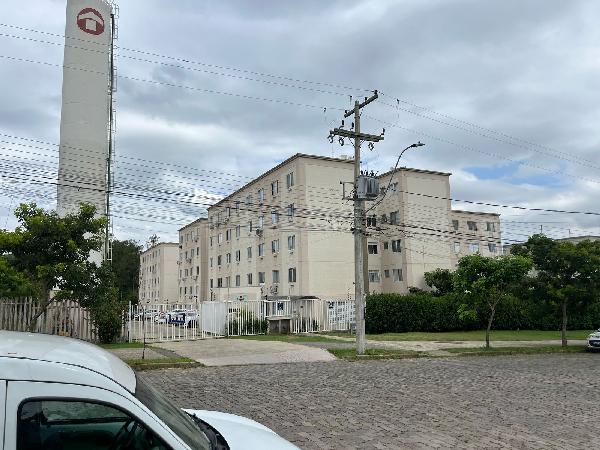 Vende-se em Porto Alegre-RS  apto, 84.41 de área total, 40.29 de área privativa,  1_qto(s), a.serv, WC, 1_sala(s), cozinha.