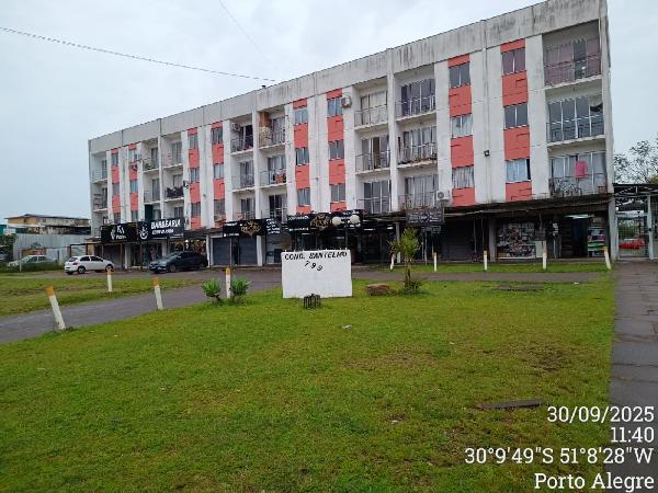 Vende-se em Porto Alegre-RS  apto, 90.05 de área total, 45.45 de área privativa,  2_qto(s), a.serv, WC, 1_sala(s), cozinha, 1_vaga(s) de garagem.