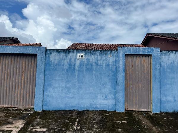 Vende-se em Tome-Acu-PA  Casa, 51.32 de área total, 51.32 de área privativa, 203.78 de área do terreno,  2_qto(s), a.serv, WC, 1_sala(s), cozinha, 1_vaga(s) de garagem.
