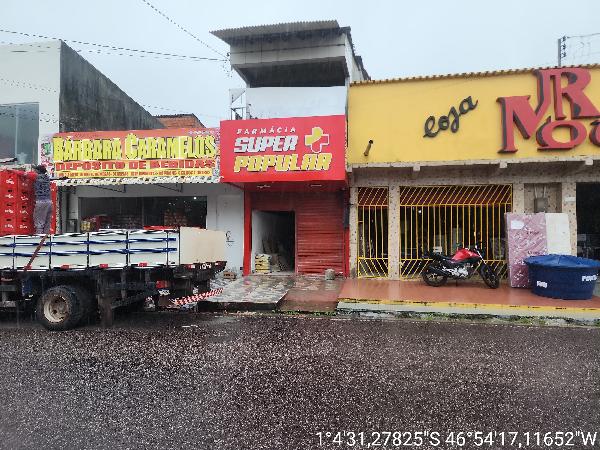 Vende-se em Tracuateua-PA  Casa, 207.63 de área total, 207.63 de área privativa, 105.52 de área do terreno, a.serv, WC, 2_sala(s), cozinha.