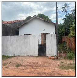 Vende-se em Mae Do Rio-PA  Casa, 51.20 de área total, 51.20 de área privativa, 296.00 de área do terreno,  2_qto(s), a.serv, WC, 1_sala(s), cozinha.
