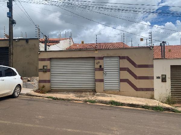 Vende-se em Altamira-PA  Casa, 77.62 de área total, 58.35 de área privativa, 140.00 de área do terreno,  2_qto(s), a.serv, WC, 1_sala(s), cozinha.