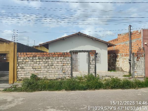 Vende-se em Capanema-PA  Casa, 46.20 de área total, 46.20 de área privativa, 250.00 de área do terreno,  2_qto(s), WC, 1_sala(s), cozinha.