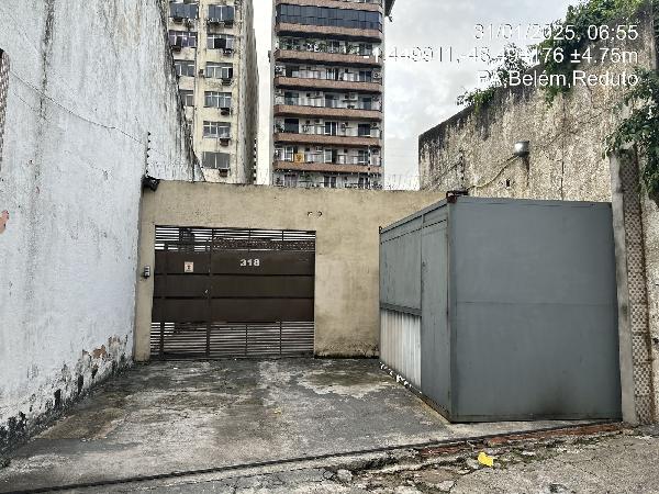 Vende-se em Belem-PA  Casa, 221.36 de área total, 221.36 de área privativa, 283.14 de área do terreno,  4_qto(s), a.serv, WC, WC Emp, 1_sala(s), DCE, cozinha, 4_vaga(s) de garagem.