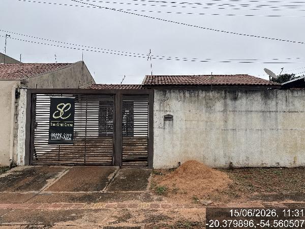 Vende-se em Campo Grande-MS  Casa, 65.00 de área total, 65.00 de área privativa, 360.00 de área do terreno,  2_qto(s), a.serv, WC, 1_sala(s), cozinha.