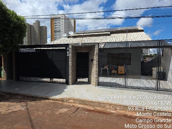 Vende-se em Campo Grande-MS  Casa, 200.12 de área total, 200.12 de área privativa, 360.00 de área do terreno,  3_qto(s), a.serv, WC, 1_sala(s), cozinha.