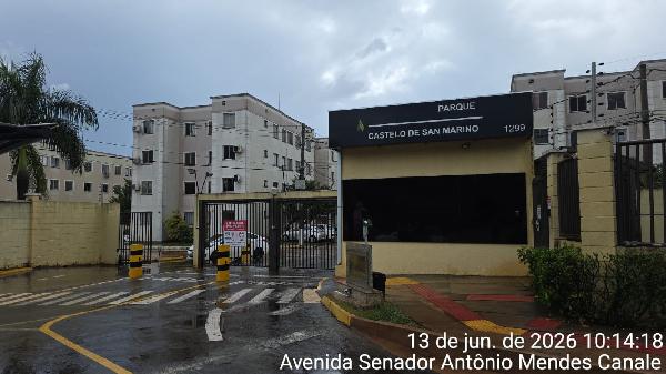 Vende-se em Campo Grande-MS  apto, 61.11 de área total, 40.87 de área privativa,  2_qto(s), WC, 1_sala(s), cozinha, 1_vaga(s) de garagem.