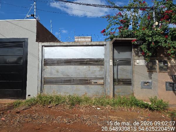 Vende-se em Campo Grande-MS  Casa, 56.86 de área total, 56.86 de área privativa, 113.75 de área do terreno,  2_qto(s), varanda, a.serv, WC, 1_sala(s), cozinha.
