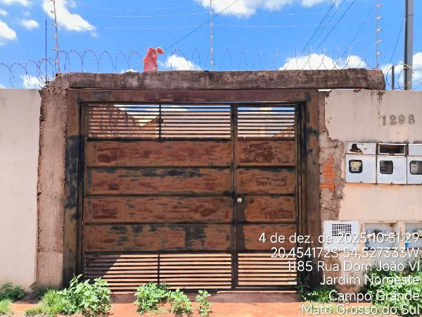Vende-se em Campo Grande-MS  Casa, 56.72 de área total, 56.72 de área privativa, 120.00 de área do terreno,  2_qto(s), a.serv, WC, 1_sala(s), cozinha, 1_vaga(s) de garagem.