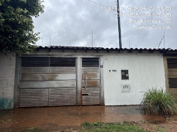 Vende-se em Campo Grande-MS  Casa, 48.62 de área total, 48.62 de área privativa, 98.00 de área do terreno,  2_qto(s), a.serv, WC, 1_sala(s), cozinha, 1_vaga(s) de garagem.