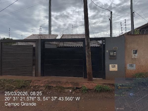 Vende-se em Campo Grande-MS  Casa, 61.83 de área total, 61.83 de área privativa, 149.75 de área do terreno,  2_qto(s), a.serv, WC, 1_sala(s), cozinha, 1_vaga(s) de garagem.