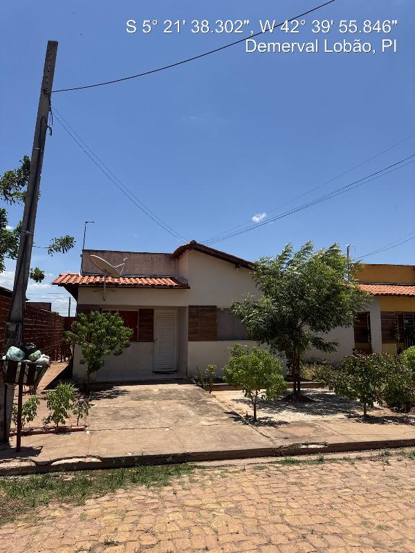 Vende-se em Demerval Lobao-PI  Casa, 58.50 de área total, 58.50 de área privativa, 200.00 de área do terreno,  2_qto(s), varanda, a.serv, WC, 1_sala(s), cozinha.