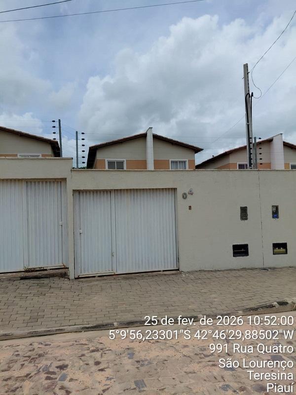 Vende-se em Teresina-PI  Casa, 60.04 de área total, 60.04 de área privativa, 135.00 de área do terreno,  2_qto(s), a.serv, WC, 1_sala(s), cozinha, 1_vaga(s) de garagem.