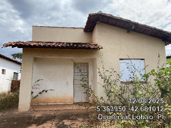 Vende-se em Demerval Lobao-PI  Casa, 58.50 de área total, 58.50 de área privativa, 174.90 de área do terreno,  2_qto(s), varanda, WC, 1_sala(s), cozinha.