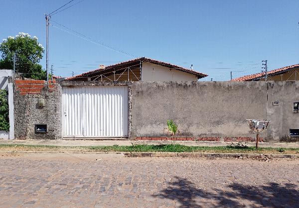 Vende-se em Teresina-PI  Casa, 60.70 de área total, 60.70 de área privativa, 200.00 de área do terreno,  3_qto(s), varanda, a.serv, WC, 1_sala(s), cozinha.