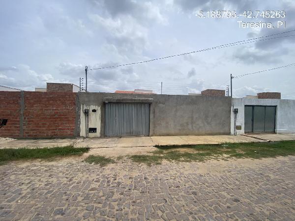Vende-se em Teresina-PI  Casa, 51.98 de área total, 51.98 de área privativa, 300.00 de área do terreno,  2_qto(s), a.serv, WC, 1_sala(s), cozinha, Terraco.