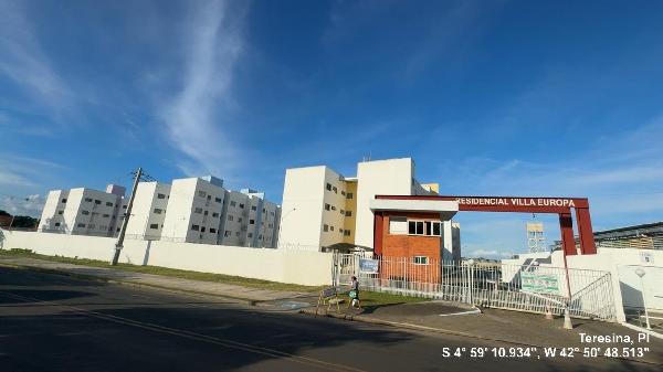 Vende-se em Teresina-PI  apto, 52.74 de área total, 46.37 de área privativa,  2_qto(s), varanda, a.serv, WC, 1_sala(s), cozinha, 1_vaga(s) de garagem.