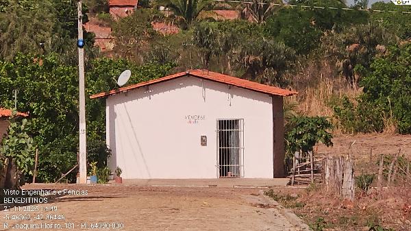 Vende-se em Beneditinos-PI  Casa, 56.01 de área total, 56.01 de área privativa, 200.00 de área do terreno,  2_qto(s), WC, 1_sala(s), cozinha, Terraco, 1_vaga(s) de garagem.