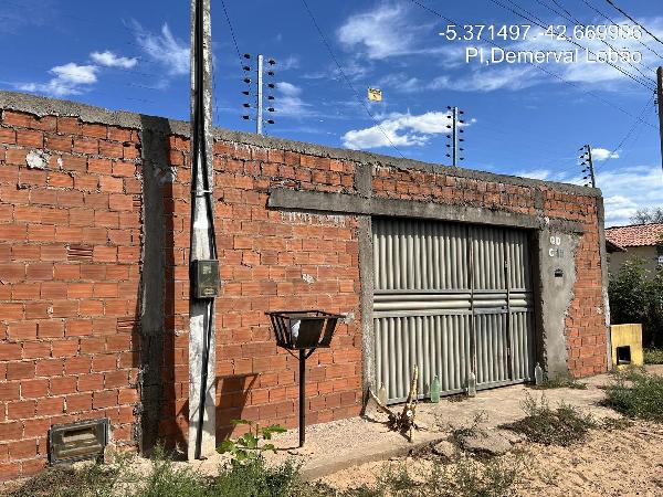 Vende-se em Demerval Lobao-PI  Casa, 58.50 de área total, 58.50 de área privativa, 184.28 de área do terreno,  2_qto(s), varanda, a.serv, WC, 1_sala(s), cozinha, 1_vaga(s) de garagem.