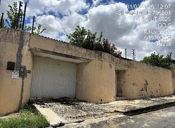 Vende-se em Teresina-PI  Casa, 75.79 de área privativa,  2_qto(s), a.serv, WC, 1_sala(s), cozinha, Terraco.