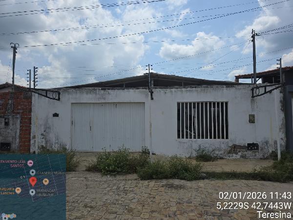 Vende-se em Teresina-PI  Casa, 90.70 de área total, 60.70 de área privativa, 200.00 de área do terreno,  3_qto(s), varanda, WC, 1_sala(s), cozinha, 1_vaga(s) de garagem.