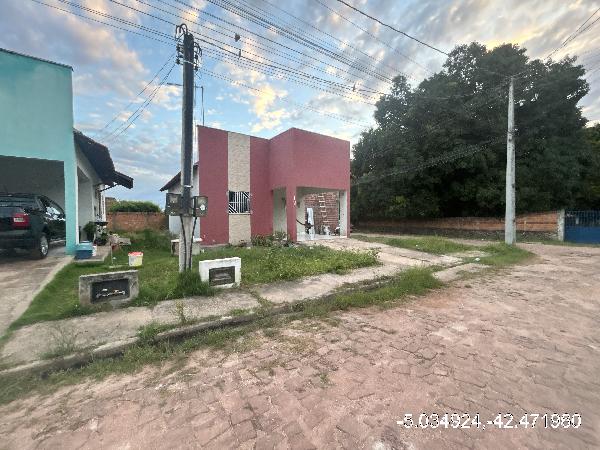 Vende-se em Altos-PI  Casa, 65.18 de área total, 65.18 de área privativa, 284.43 de área do terreno,  2_qto(s), a.serv, WC, 1_sala(s), cozinha, Terraco, 1_vaga(s) de garagem.