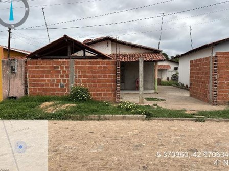 Vende-se em Demerval Lobao-PI  Casa, 67.66 de área privativa, 200.00 de área do terreno,  2_qto(s), WC, 1_sala(s), cozinha.