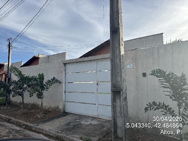 Vende-se em Altos-PI  Casa, 56.43 de área total, 56.43 de área privativa, 200.00 de área do terreno,  2_qto(s), varanda, a.serv, WC, 1_sala(s), cozinha.