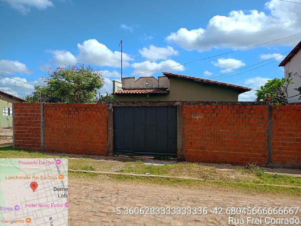 Vende-se em Demerval Lobao-PI  Casa, 56.00 de área total, 56.00 de área privativa, 195.00 de área do terreno,  2_qto(s), WC, 1_sala(s), cozinha, Terraco.