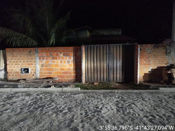 Vende-se em Piracuruca-PI  Casa, 70.00 de área total, 70.00 de área privativa, 350.00 de área do terreno,  2_qto(s), WC, 1_sala(s), cozinha.