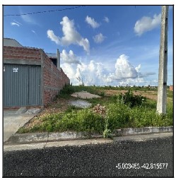 Vende-se em Teresina-PI  Terreno, 200.00 de área do terreno.