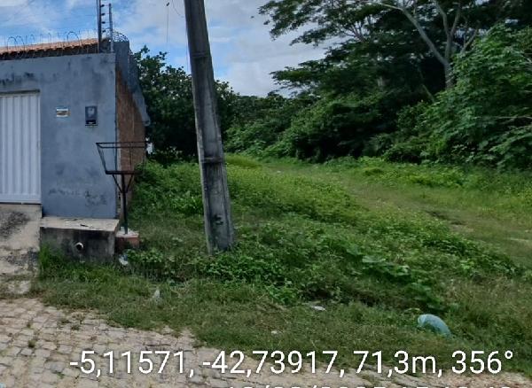 Vende-se em Teresina-PI  Terreno, 257.10 de área do terreno.