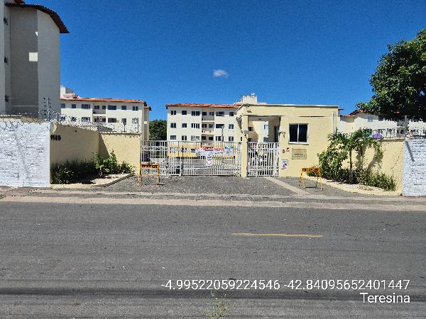 Vende-se em Teresina-PI  apto, 54.63 de área total, 45.83 de área privativa,  2_qto(s), WC, 1_sala(s), cozinha, 1_vaga(s) de garagem.
