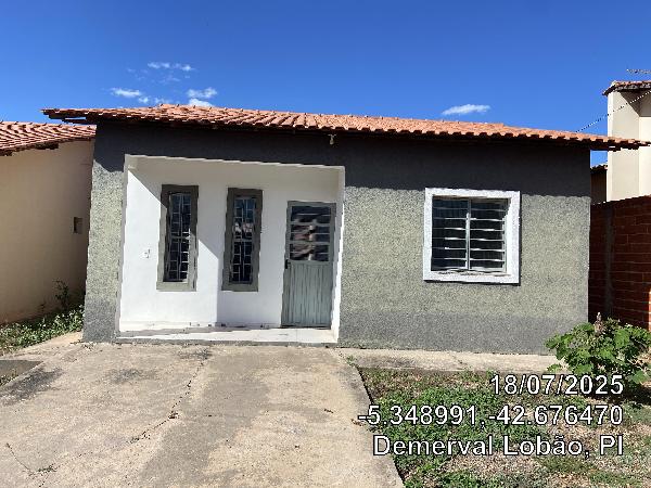 Vende-se em Demerval Lobao-PI  Casa, 64.40 de área total, 64.40 de área privativa, 200.00 de área do terreno,  2_qto(s), varanda, a.serv, WC, 1_sala(s), cozinha, 1_vaga(s) de garagem.