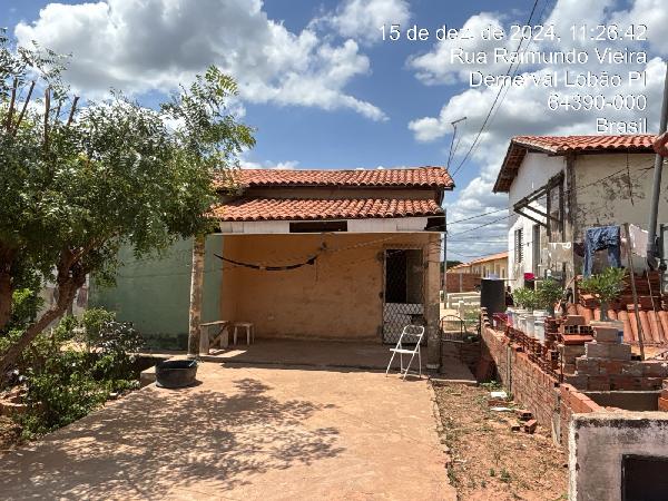 Vende-se em Demerval Lobao-PI  Casa, 58.00 de área privativa, 192.00 de área do terreno,  2_qto(s), varanda, WC, 1_sala(s), cozinha.