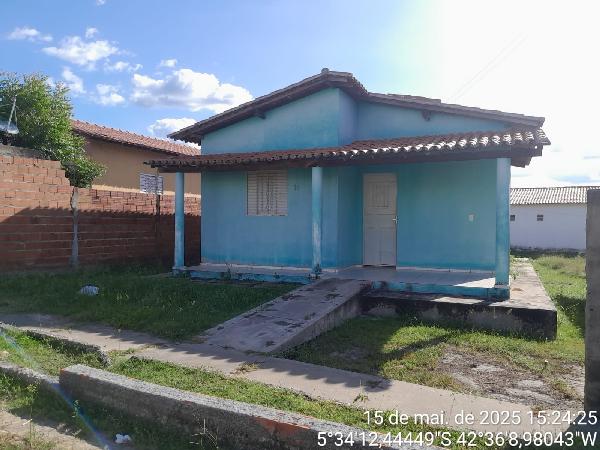 Vende-se em Monsenhor Gil-PI  Casa, 58.50 de área total, 58.50 de área privativa, 274.35 de área do terreno,  2_qto(s), WC, 1_sala(s), cozinha, Terraco.