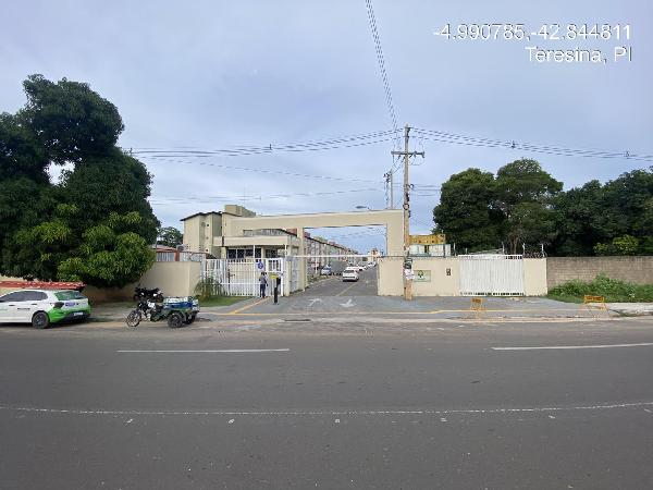 Vende-se em Teresina-PI  apto, 56.47 de área total, 48.68 de área privativa,  2_qto(s), a.serv, WC, 1_sala(s), cozinha, 1_vaga(s) de garagem.