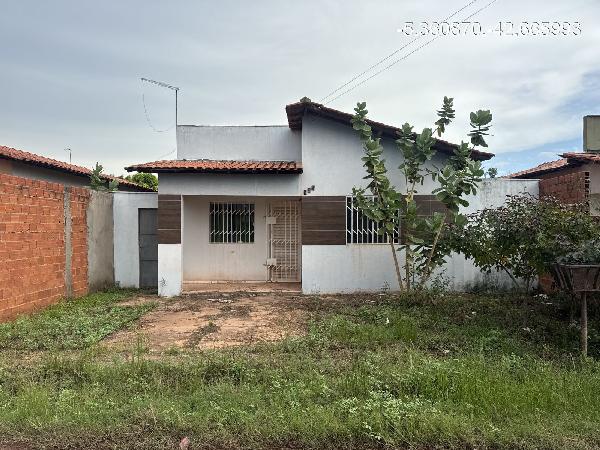 Vende-se em Demerval Lobao-PI  Casa, 58.50 de área total, 58.50 de área privativa, 190.00 de área do terreno,  2_qto(s), WC, 1_sala(s), cozinha, Terraco.
