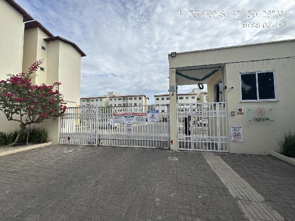 Vende-se em Teresina-PI  apto, 54.63 de área total, 54.63 de área privativa,  2_qto(s), a.serv, WC, 1_sala(s), cozinha, 1_vaga(s) de garagem.