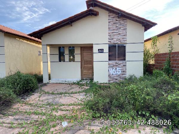 Vende-se em Altos-PI  Casa, 52.21 de área total, 52.21 de área privativa, 164.71 de área do terreno,  2_qto(s), a.serv, WC, 1_sala(s), cozinha, 1_vaga(s) de garagem.