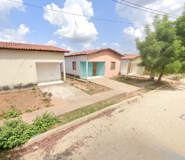 Vende-se em Demerval Lobao-PI  Casa, 56.75 de área total, 56.75 de área privativa, 165.00 de área do terreno,  2_qto(s), a.serv, WC, 1_sala(s), cozinha, Terraco.