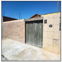 Vende-se em Teresina-PI  Casa, 87.35 de área privativa, 253.00 de área do terreno.