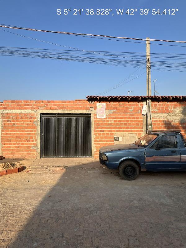 Vende-se em Demerval Lobao-PI  Casa, 58.50 de área total, 58.50 de área privativa, 200.00 de área do terreno,  2_qto(s), varanda, WC, 1_sala(s), cozinha.