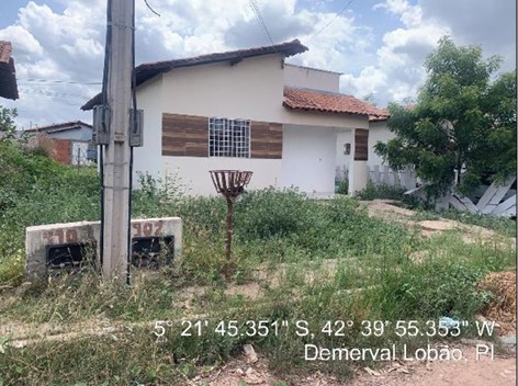 Vende-se em Demerval Lobao-PI  Casa, 58.50 de área privativa, 270.00 de área do terreno,  2_qto(s), WC, 1_sala(s), cozinha.