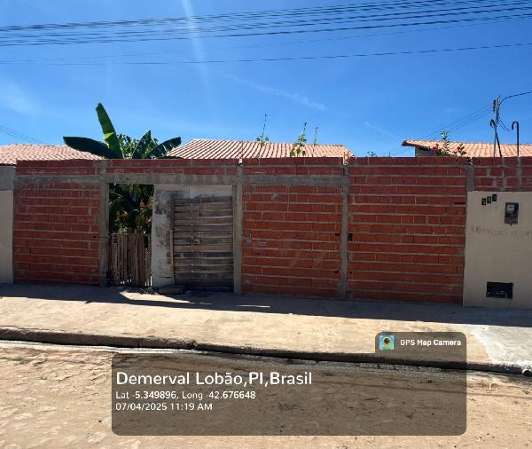 Vende-se em Demerval Lobao-PI  Casa, 66.50 de área total, 66.50 de área privativa, 200.00 de área do terreno,  2_qto(s), varanda, a.serv, WC, 1_sala(s), cozinha.
