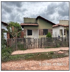 Vende-se em Demerval Lobao-PI  Casa, 58.50 de área privativa, 190.00 de área do terreno,  2_qto(s), varanda, WC, 1_sala(s), cozinha.